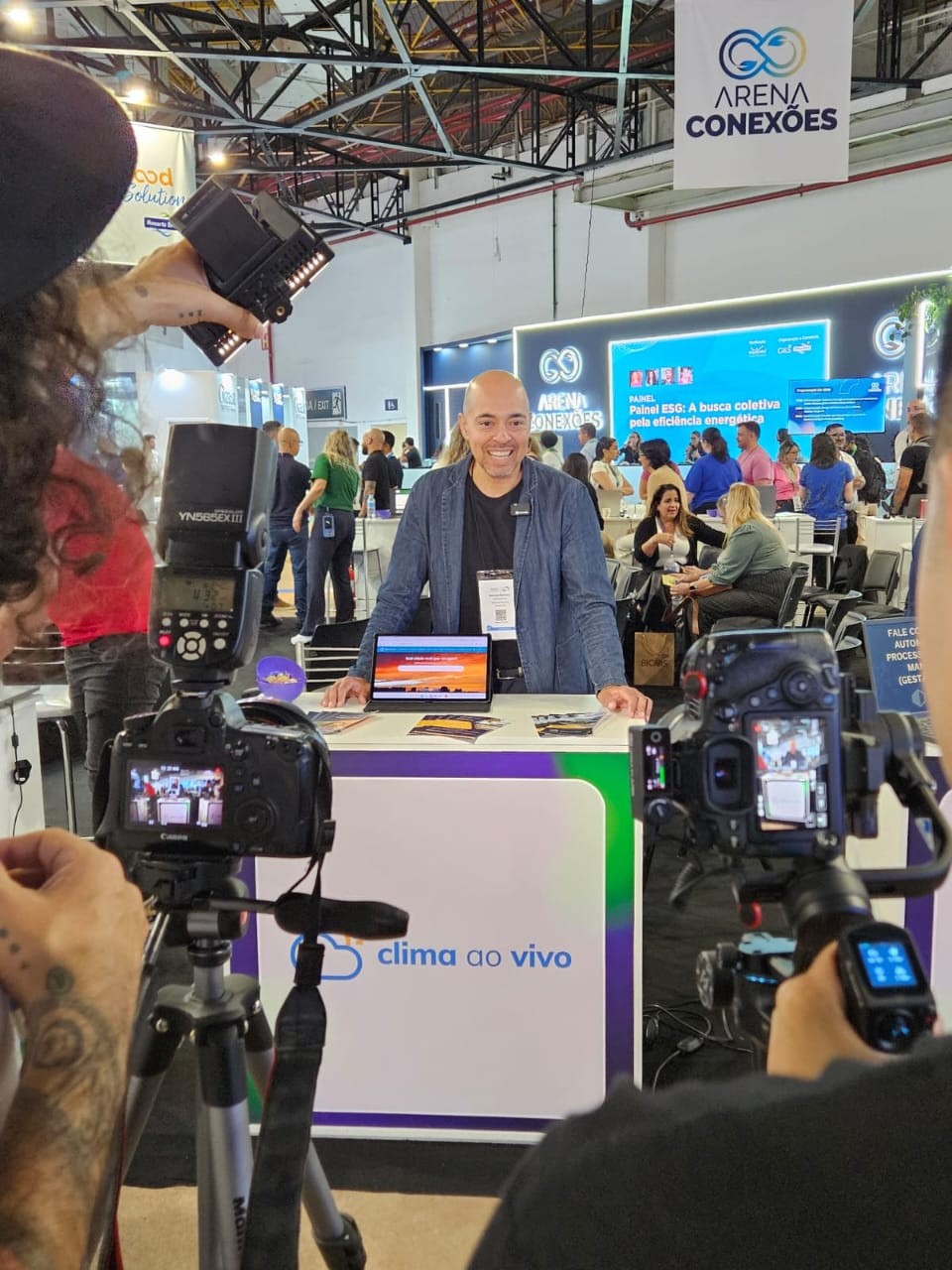 Marcelo Romeiro — Apresentador corporativo em gravações e transmissões ao vivo em estúdio